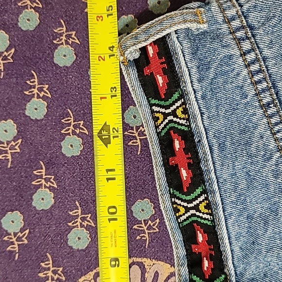 Super 90's Denim Mom Shorts Firebird Embroidery and Ribbon Detail - Picture 6 of 9